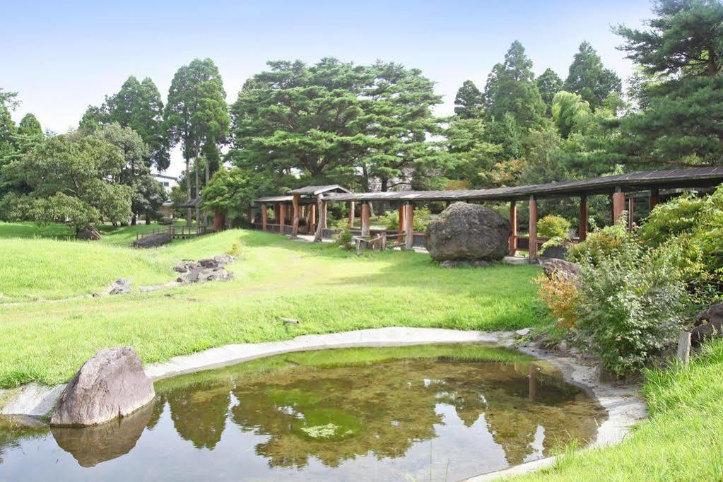 Arden Hotel Aso Bagian luar foto